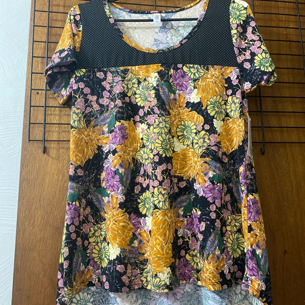 Lularoe top